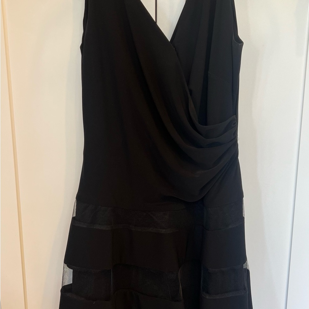 Elegant Black Sleeveless Dress